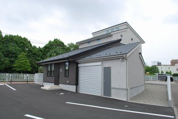 鳥山町Ｉ様邸（店舗併用住宅）　車庫側